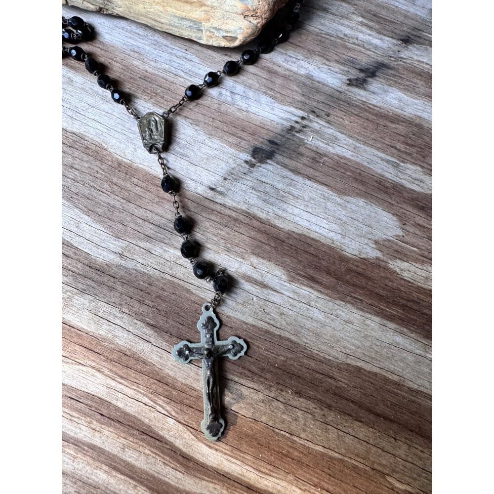 Lourdes Rosary with EAU DE LOURDES Water Relic Black Faceted Beads Brass Crucifi - Picture 5 of 8